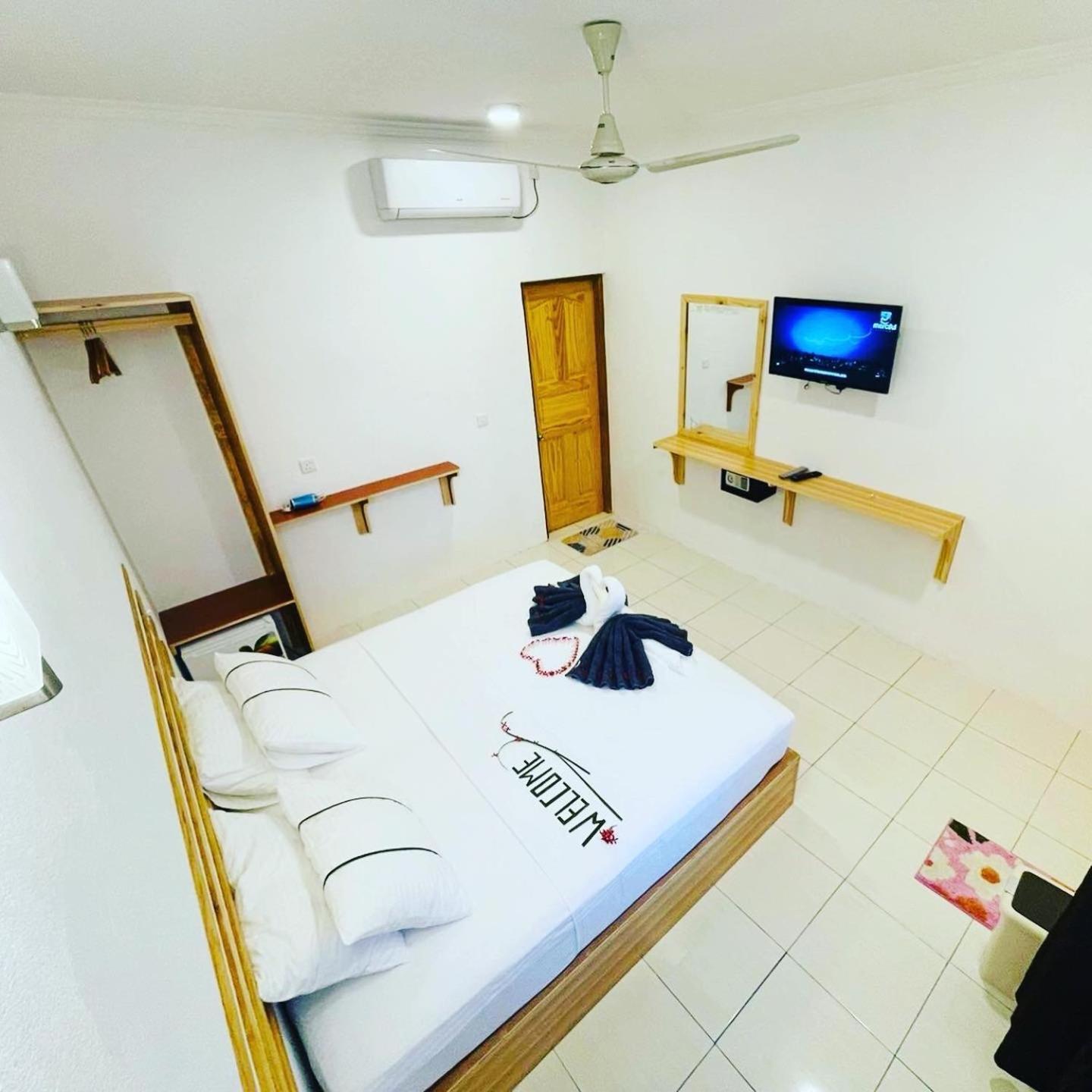 Sunny Beach Thoddoo Extérieur photo